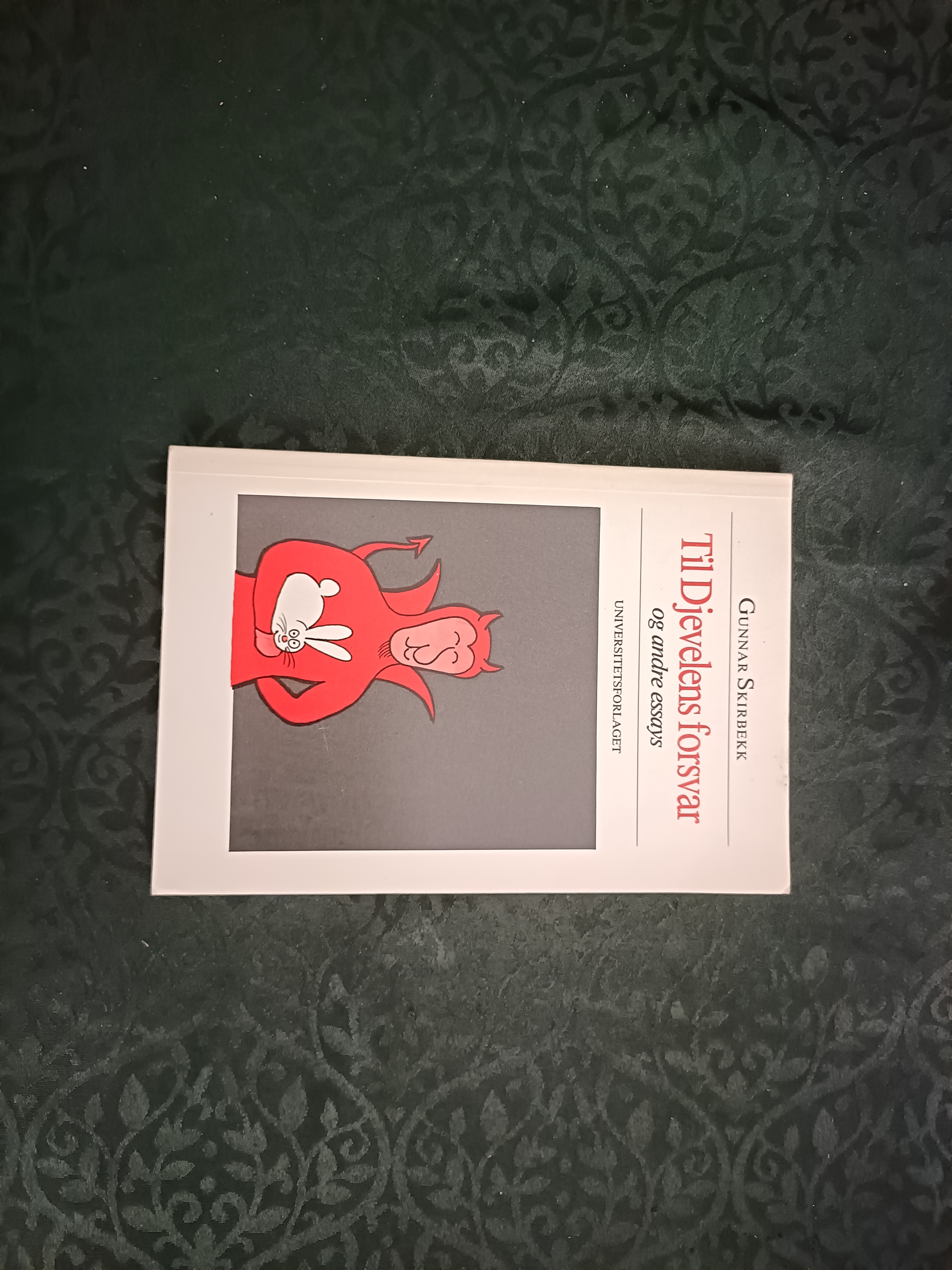 Til Djevelens forsvar og andre essays