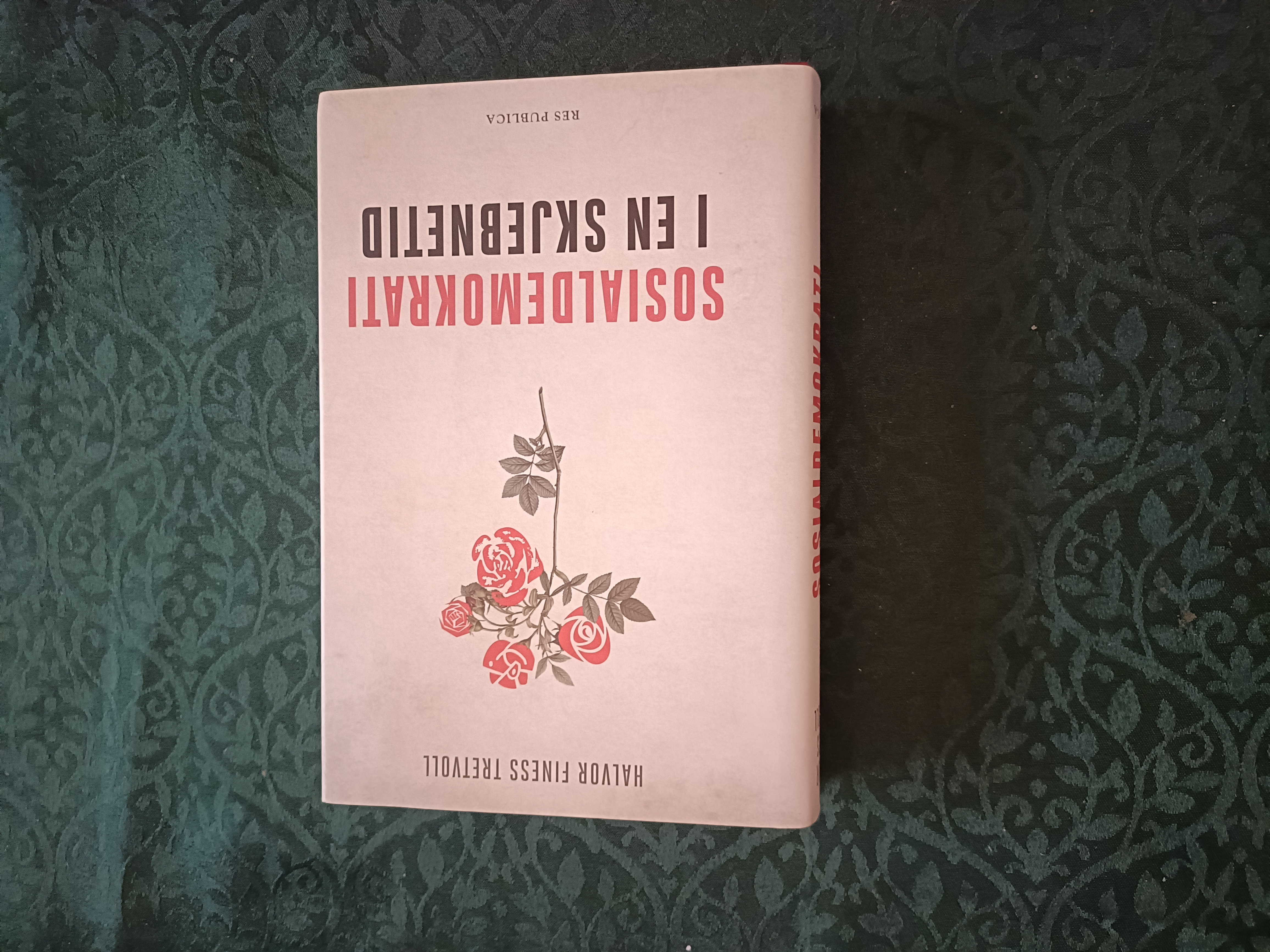 Sosialdemokrati i en skjebnetid. 